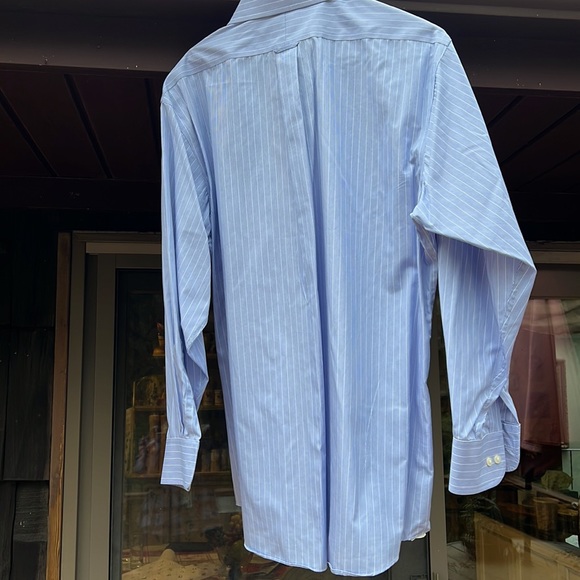 Gently worn, perfect condition Eagle Mens Regular Fit Non Iron Dress shirt. - Picture 6 of 7